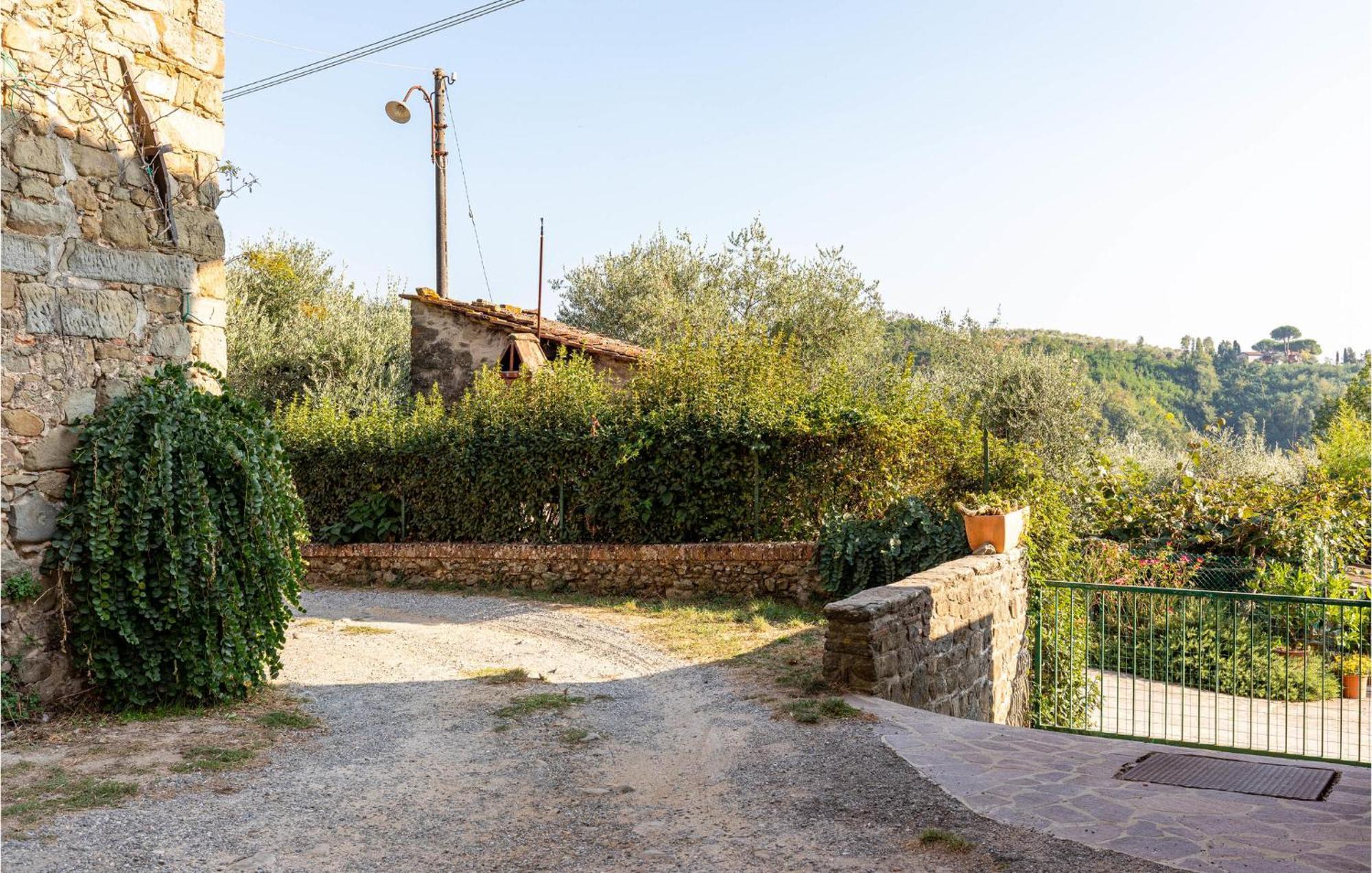 Awesome Home In Marliana With Kitchenette Exterior photo