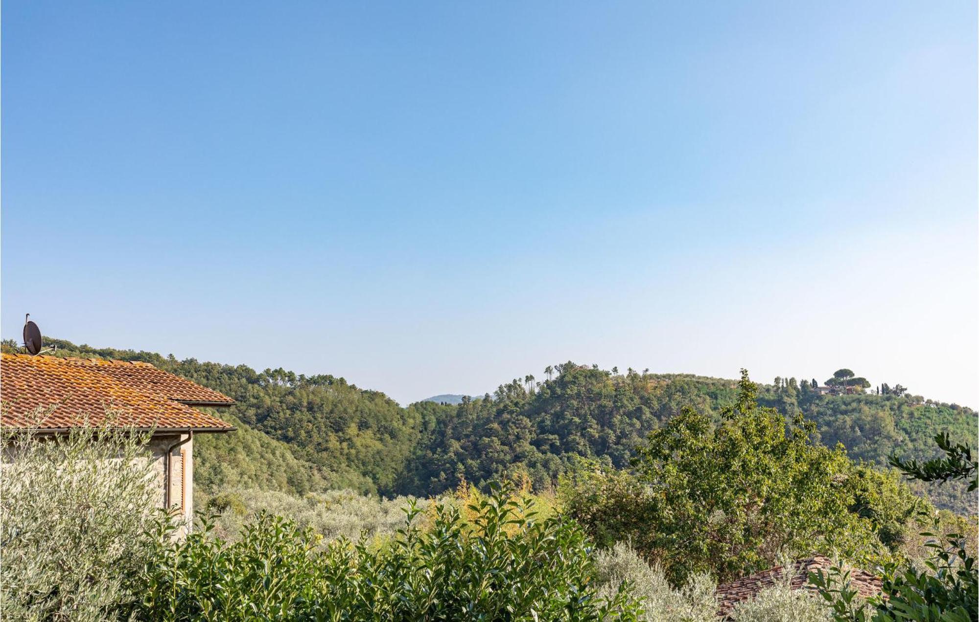 Awesome Home In Marliana With Kitchenette Exterior photo
