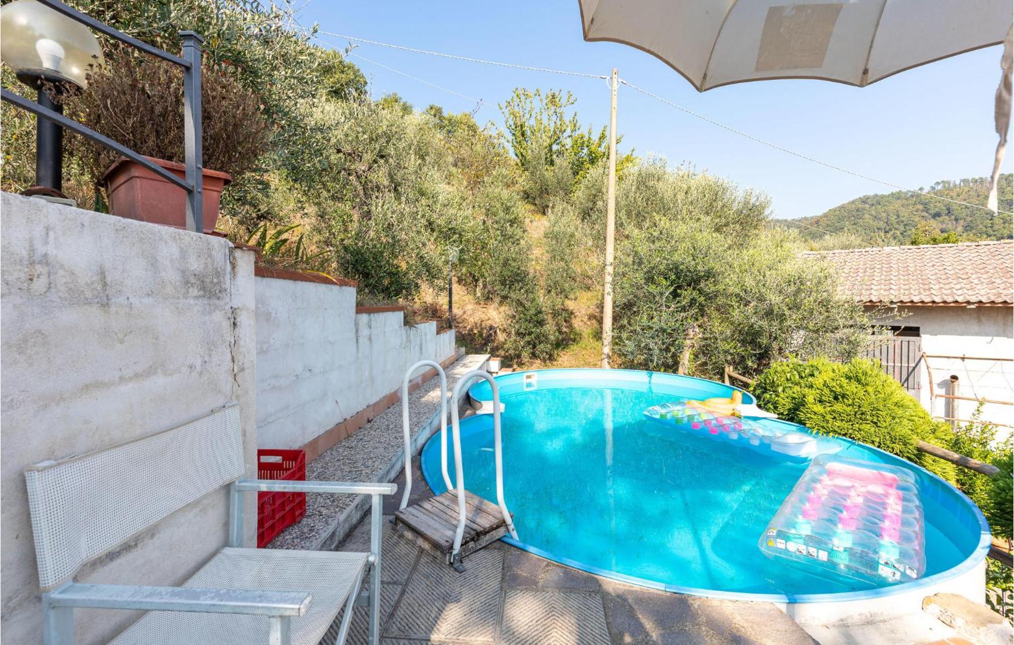 Awesome Home In Marliana With Kitchenette Exterior photo